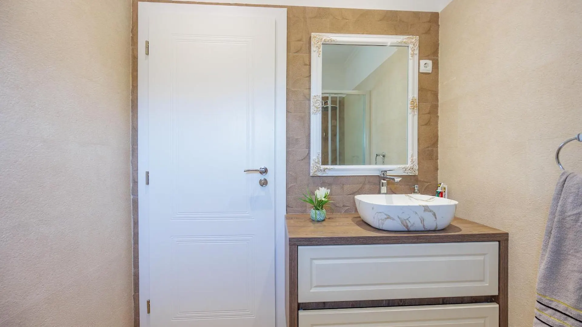 Holiday Home Solea With Pool Bibinje