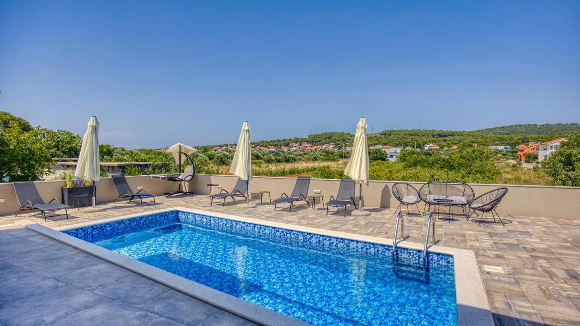 Holiday Home Solea With Pool Bibinje 0*,